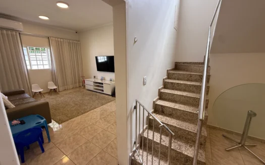 Sobrado com 4 Quartos