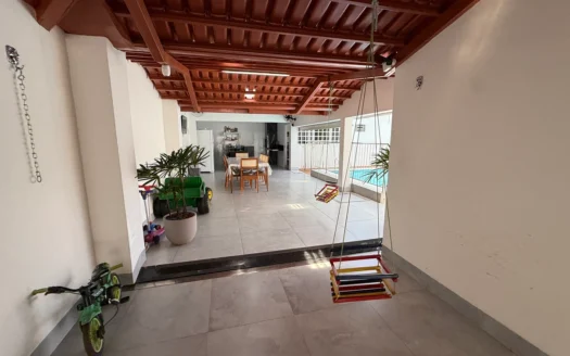 Sobrado com 4 Quartos