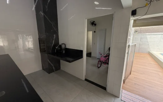 Sobrado com 4 Quartos