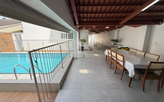 Sobrado com 4 Quartos