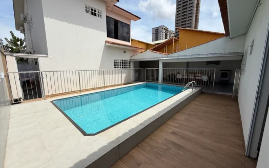 Sobrado com 4 Quartos