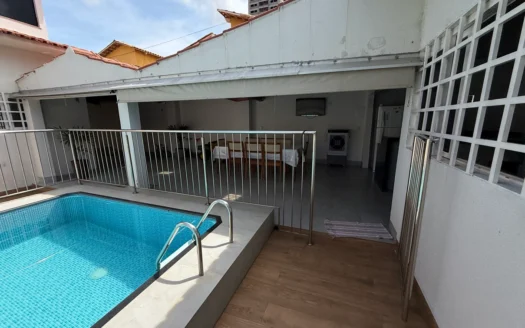 Sobrado com 4 Quartos