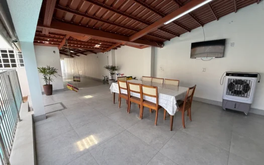 Sobrado com 4 Quartos