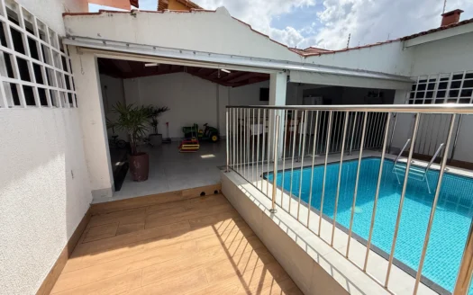 Sobrado com 4 Quartos