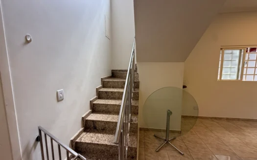 Sobrado com 4 Quartos