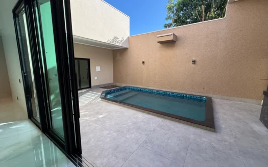 Casa com 3 Suítes Plenas