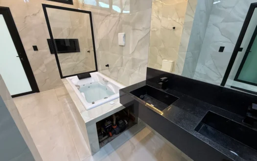 Casa com 3 Suítes Plenas