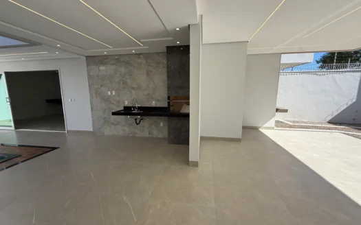 Casa com 3 Suítes + Escritório