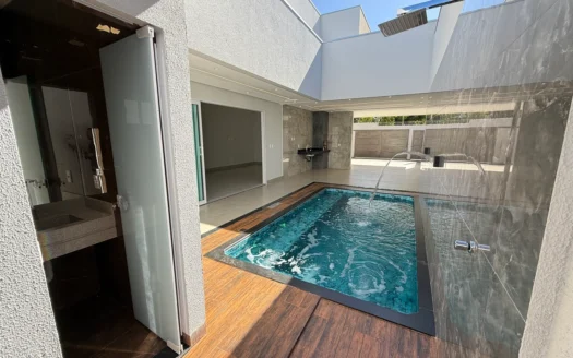 Casa com 3 Suítes + Escritório