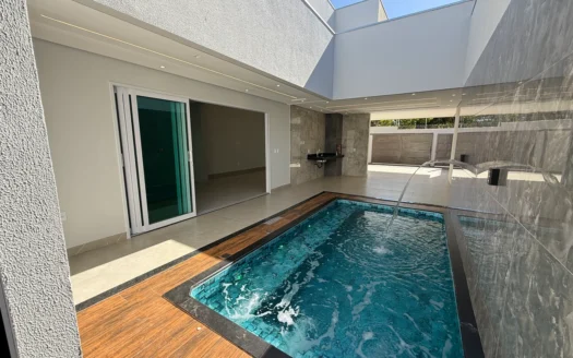 Casa com 3 Suítes + Escritório