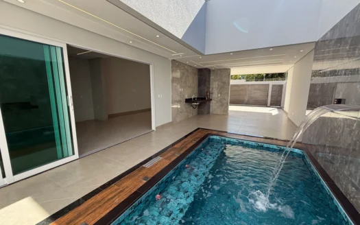 Casa com 3 Suítes + Escritório