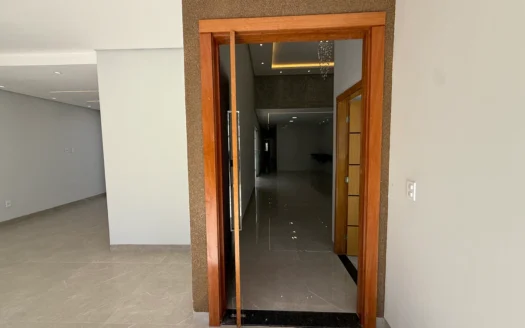 Casa com 3 Suítes + Escritório