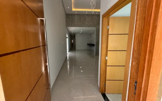 Casa com 3 Suítes + Escritório