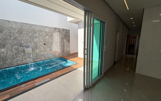 Casa com 3 Suítes + Escritório