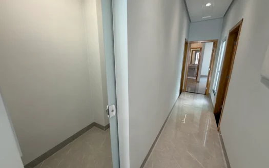 Casa com 3 Suítes + Escritório