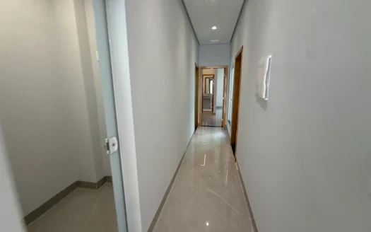 Casa com 3 Suítes + Escritório