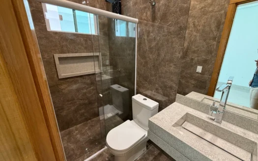 Casa com 3 Suítes + Escritório