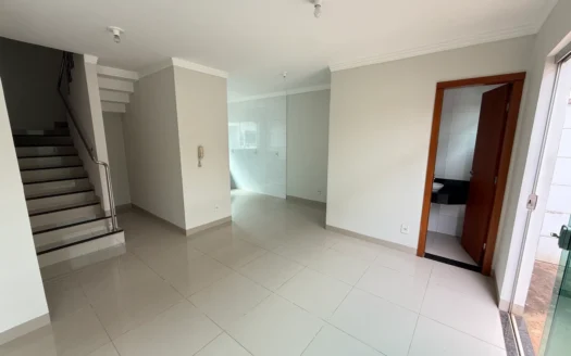 Apartamento com 3 Quartos