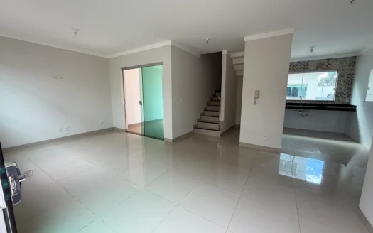Apartamento com 3 Quartos