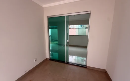Apartamento com 3 Quartos