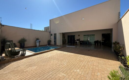 Casa com 4 Quartos