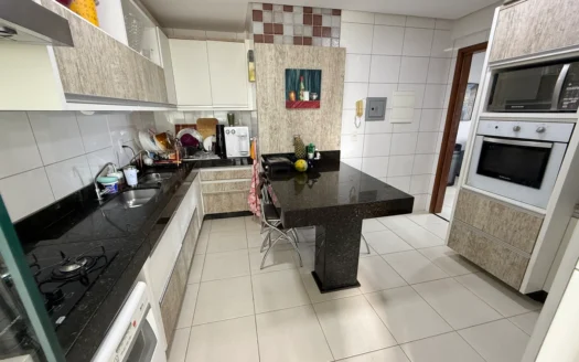 Apartamento de 4 Suítes