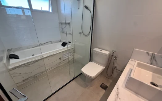 Apartamento com 3 Suítes