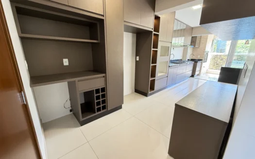 Apartamento com 3 Suítes