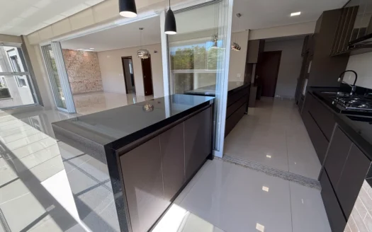 Apartamento com 3 Suítes