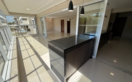 Apartamento com 3 Suítes