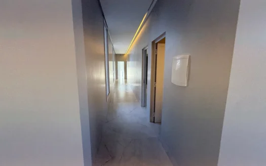 Casa 4 Suítes e Energia Solar