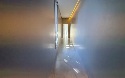 Casa 4 Suítes e Energia Solar