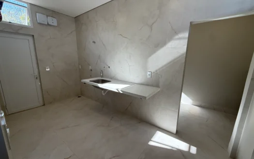 Casa 4 Suítes e Energia Solar