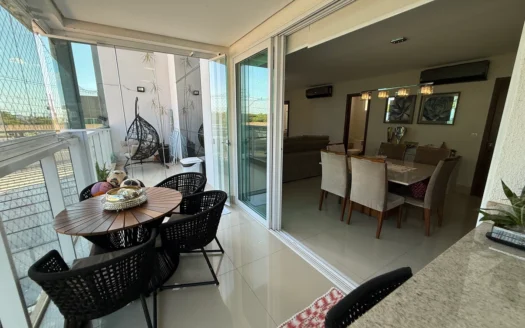 Apartamento de 3 Suítes no Centro