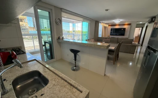 Apartamento de 3 Suítes no Centro