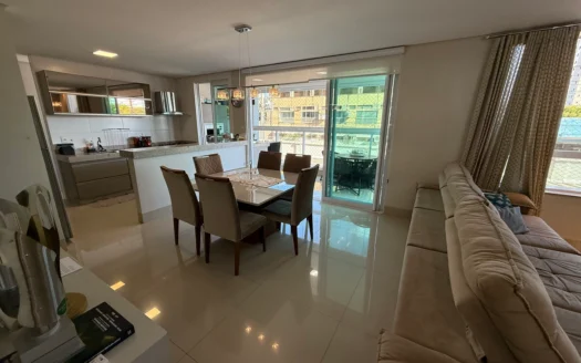 Apartamento de 3 Suítes no Centro