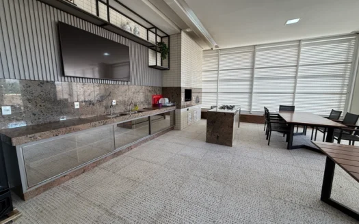 Apartamento de 3 Suítes no Centro