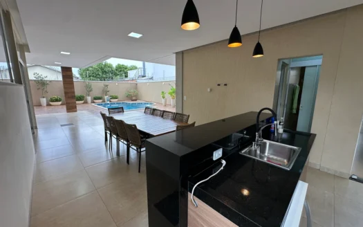 Sobrado com 4 Quartos