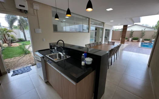 Sobrado com 4 Quartos