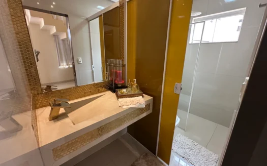 Sobrado com 4 Quartos