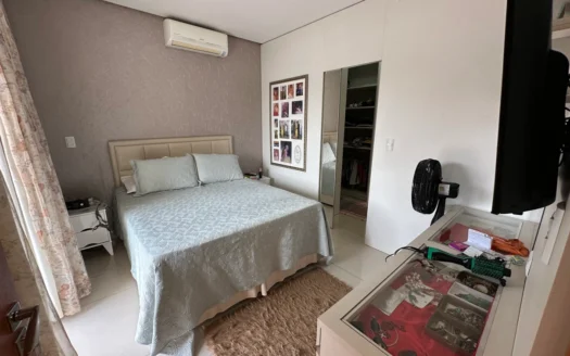 Sobrado com 4 Quartos