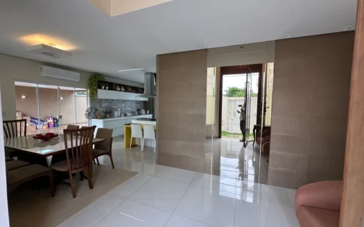 Sobrado com 4 Quartos