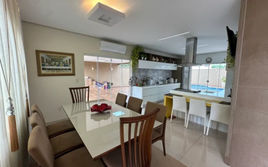 Sobrado com 4 Quartos