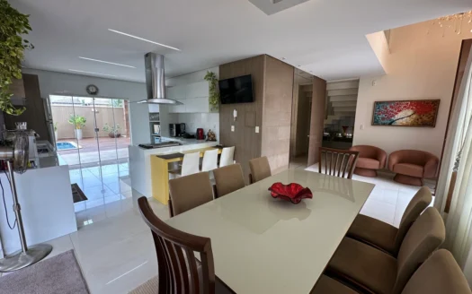 Sobrado com 4 Quartos