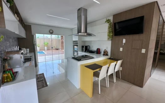 Sobrado com 4 Quartos