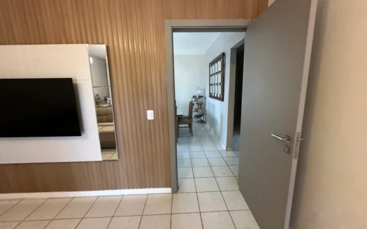 Sobrado 3 Quartos com Sala Comercial