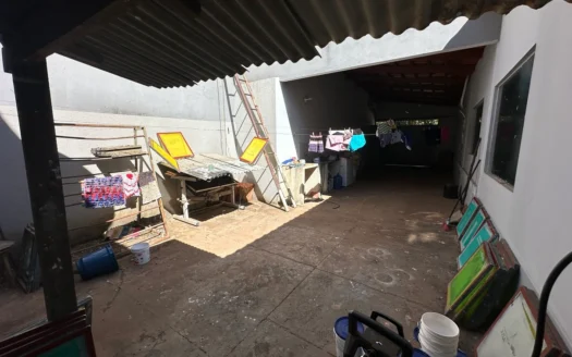 Sobrado 3 Quartos com Sala Comercial