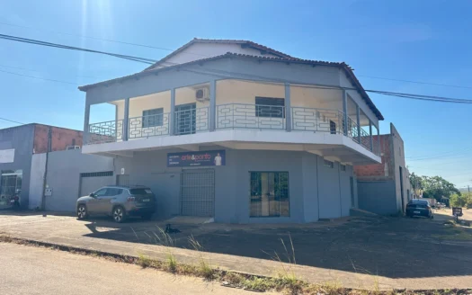 Sobrado 3 Quartos com Sala Comercial