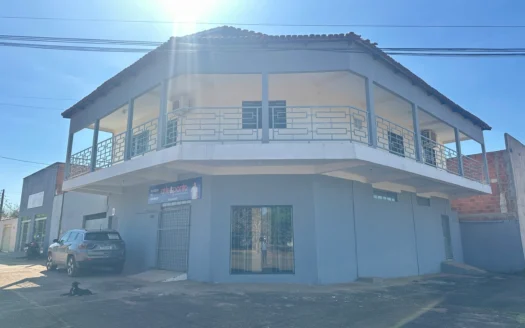 Sobrado 3 Quartos com Sala Comercial