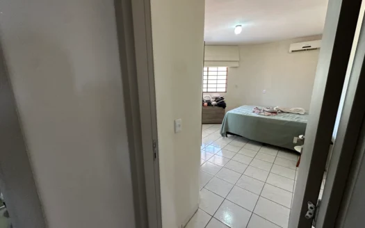 Sobrado 3 Quartos com Sala Comercial